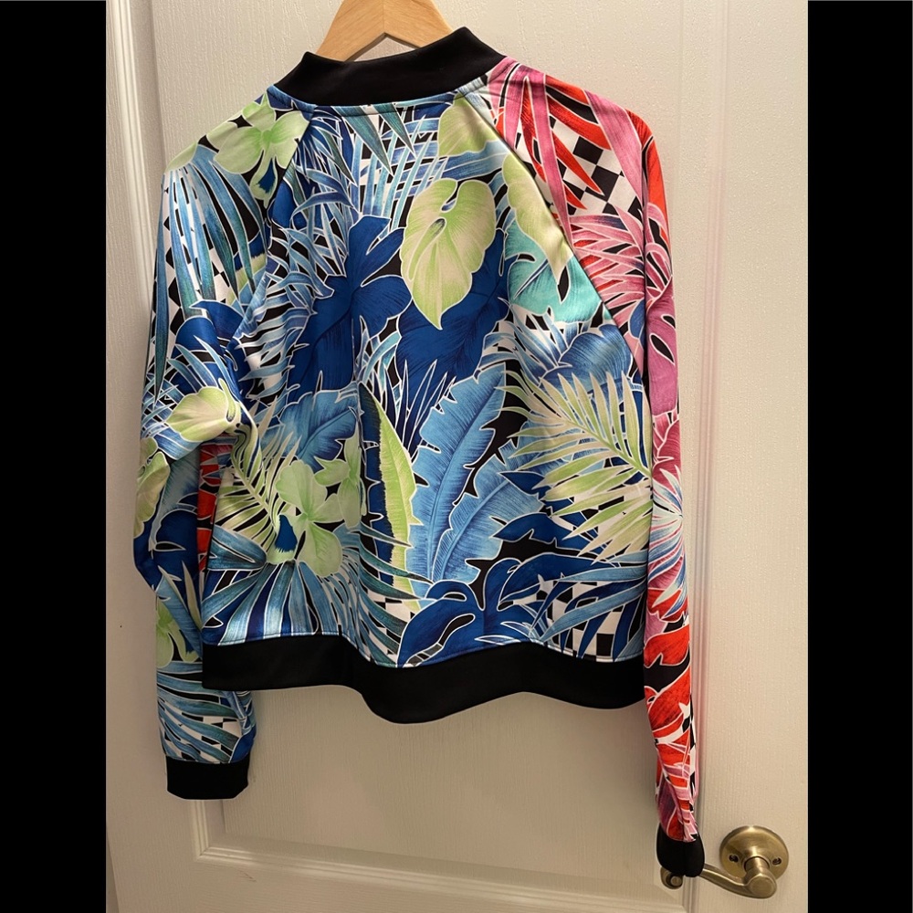 Nike Workout Jacket - Picture 2 of 3